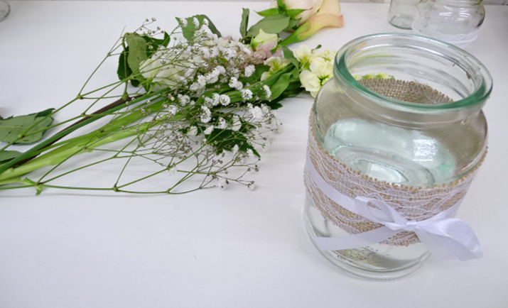 Condition the flowers before you start working with them (see tips below and in our Conditioning Guide on the website). Once you have conditioned them well, prepare the stems for the jars. 