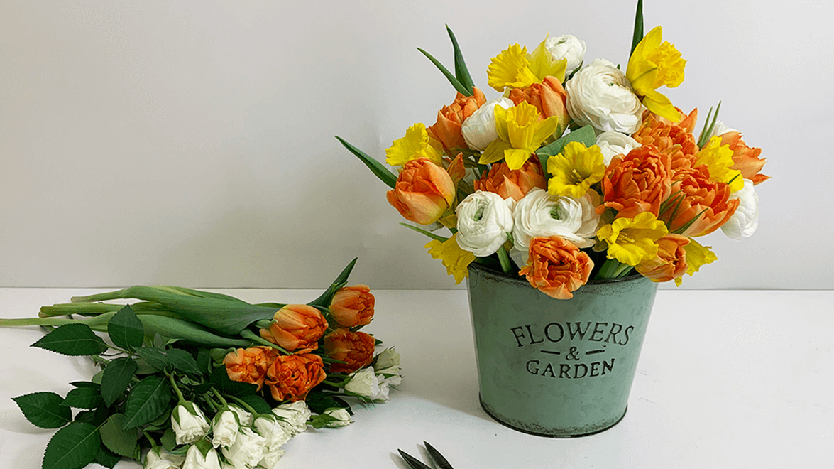 How to Make a Seasonal Spring Arrangement for your Home Wholesale