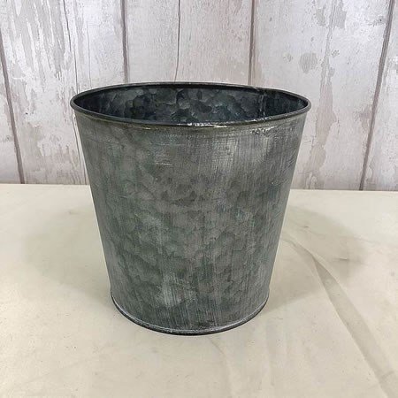 Antique Zinc Pot with Whitewash 19cm