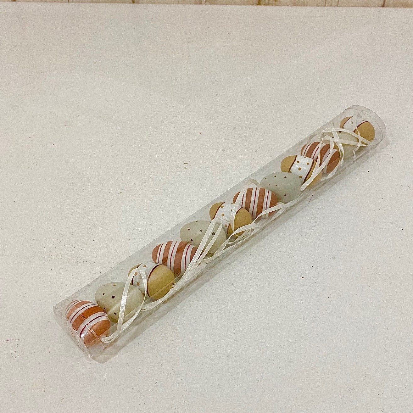 Hanging Eggs Imprint (pack of 12)