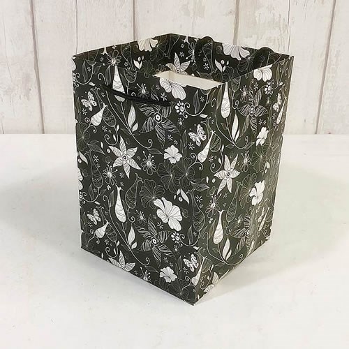 Hand Tied Gift Bag - Luxury 25x18x18x10cm