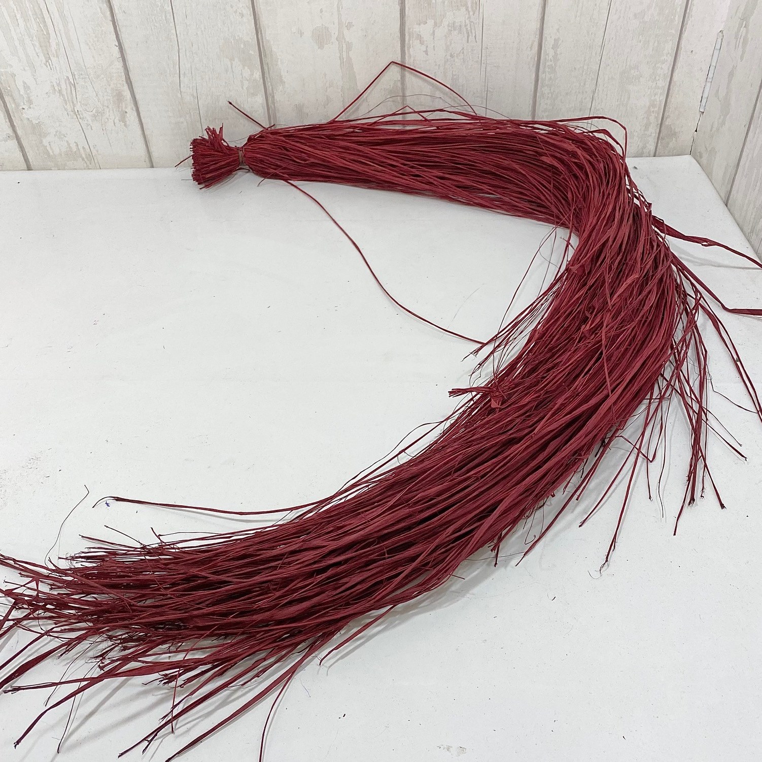 Raffia Red Bordeaux Long 250gm